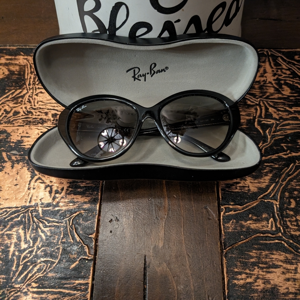 Ray ban sunglasses